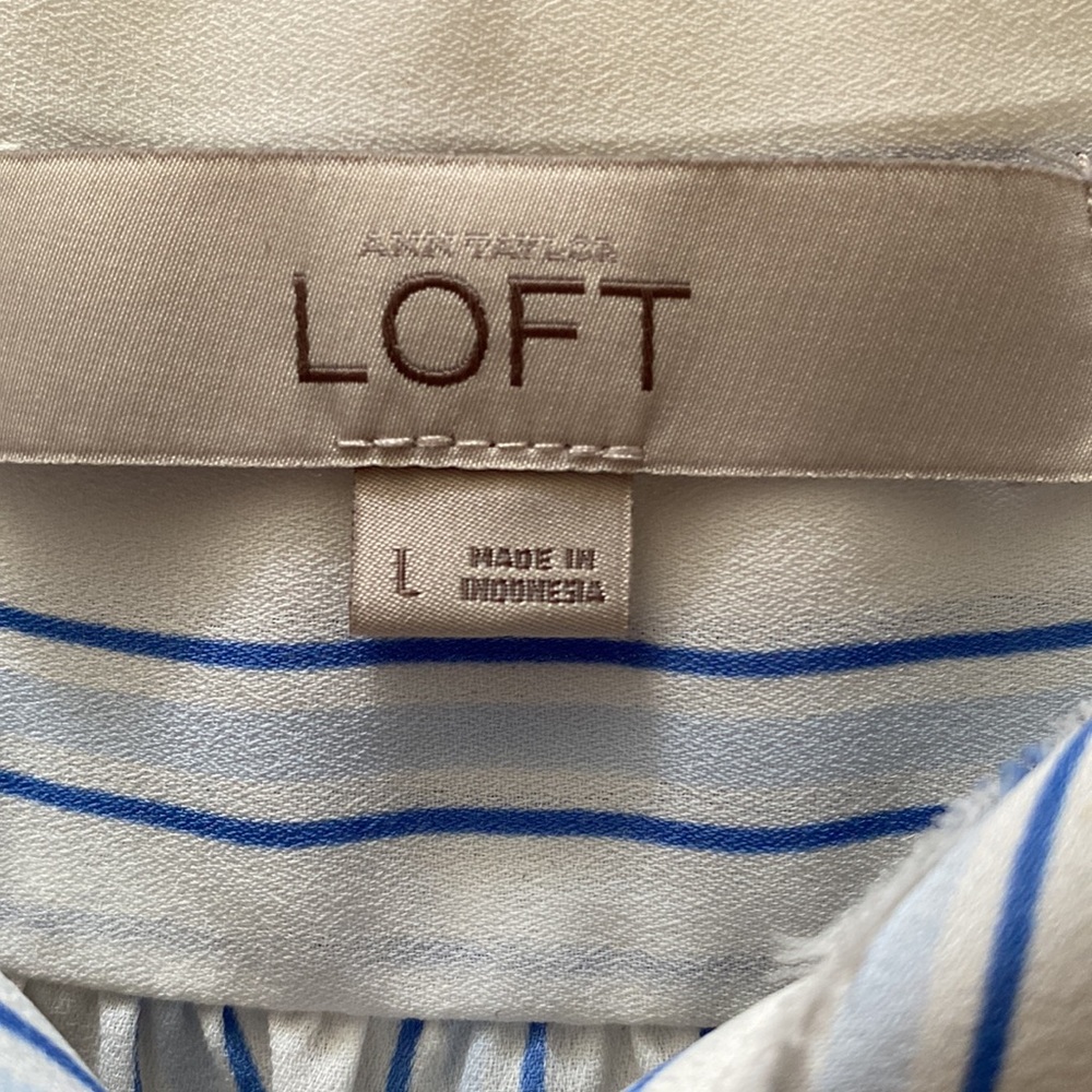 LOFT Ruffle Sleeve Split Neck Shell - Picture 2 of 5
